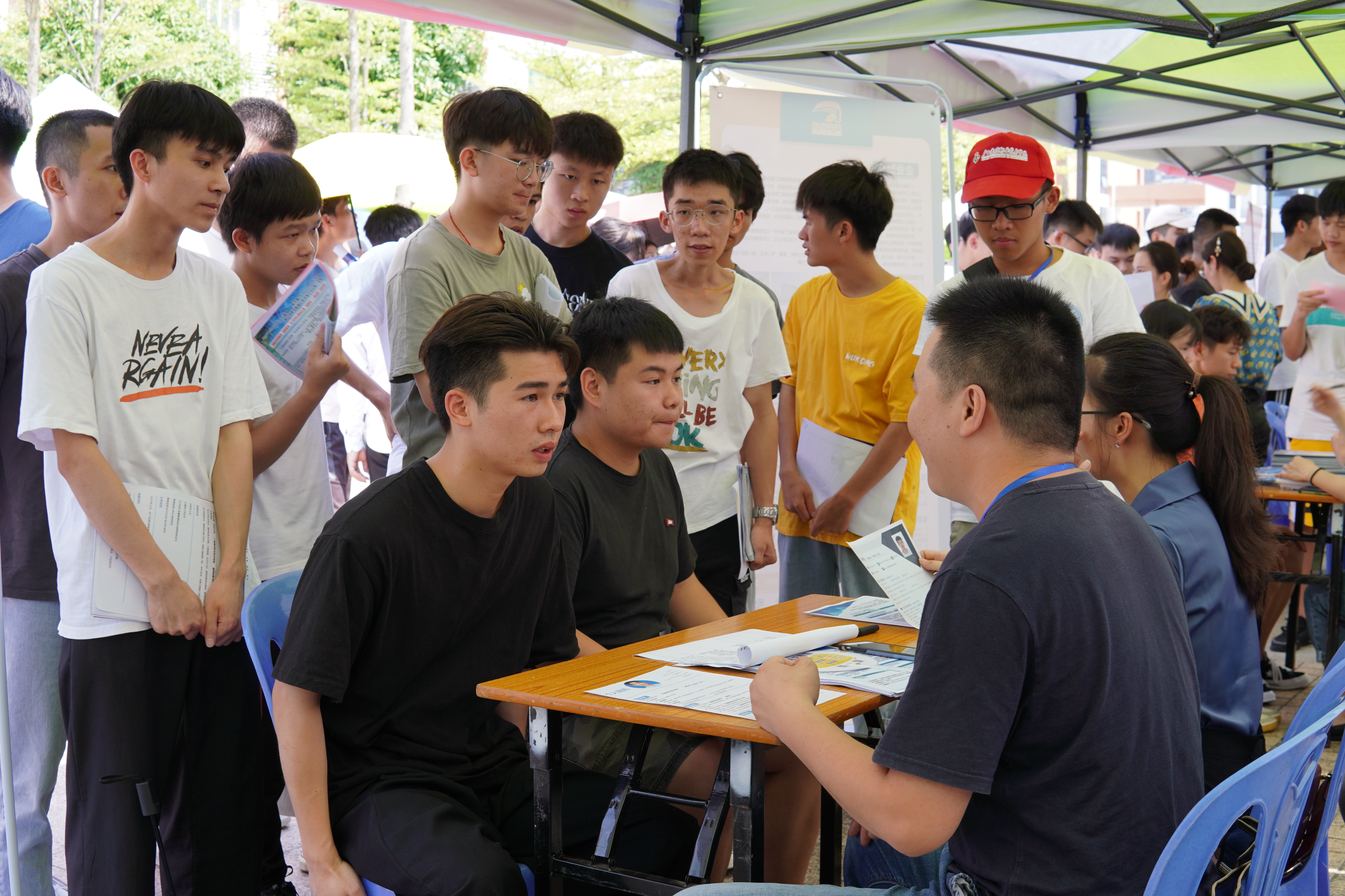 2021年夏季校园双选会现场