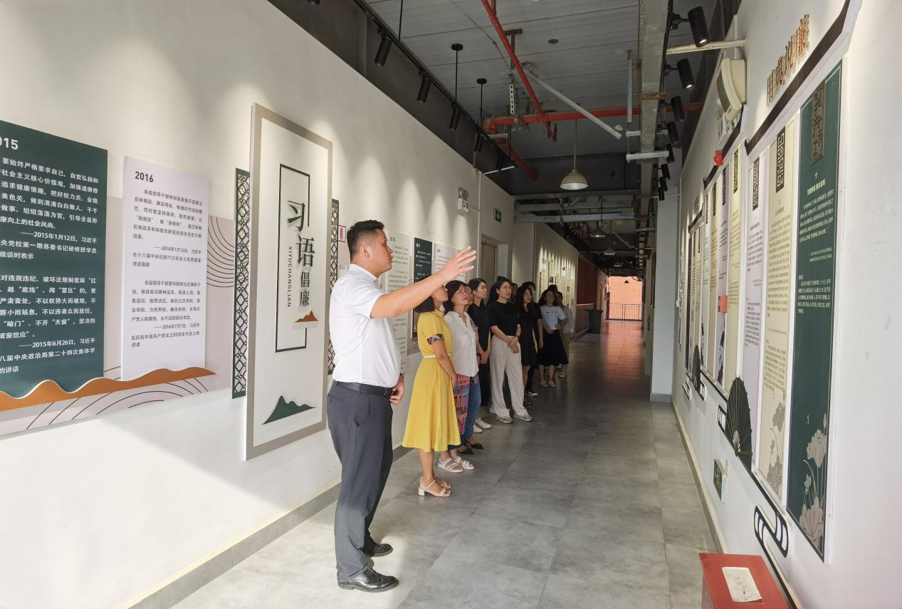 乐鱼全球最大体育平台_乐鱼(中国)与规划学院邱岚书记讲解廉政教育内容