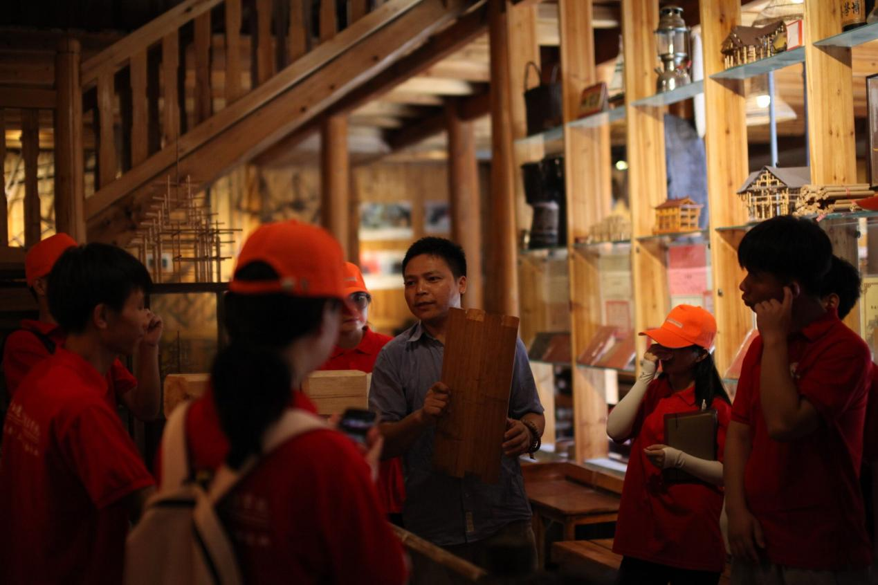 杨云东大师讲解木构乐鱼全球最大体育平台_乐鱼(中国)模型