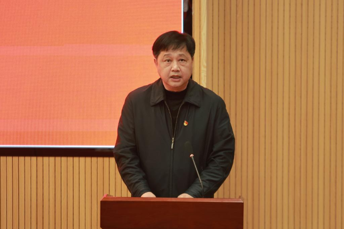 乐鱼全球最大体育平台_乐鱼(中国)党委副书记曾繁雄在会上讲话